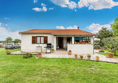Vila 1318-930