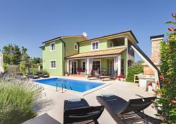 Vila 1318-957