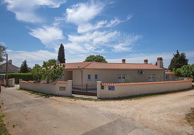 Vila 1318-1104