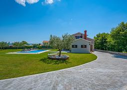 Vila 1318-334