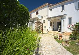 Vila 1318-439