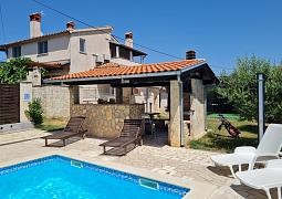Vila 1318-738
