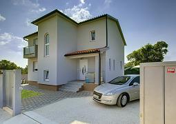 Vila 1318-672