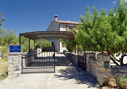 Vila 1318-496