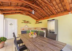 Vila 1318-863