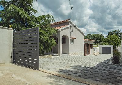Vila 1318-883