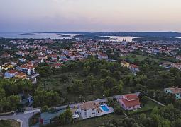 Vila 1318-777