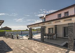 Vila 1318-890