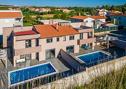 Vila 1318-902