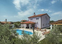 Vila 1318-905