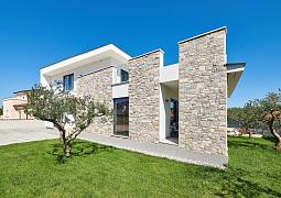Vila 1318-962