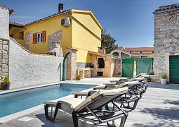 Vila 1318-982