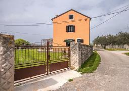 Vila 1318-928
