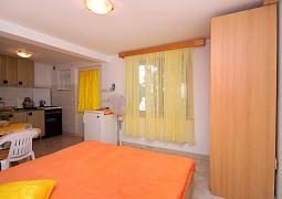 Studio AS-9141-a