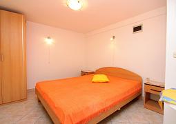 Studio AS-9141-a