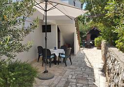 Studio AS-8710-a