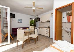 Studio AS-8710-a