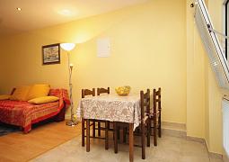 Studio AS-8593-a