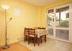 Studio AS-8593-a