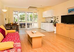 Studio AS-8593-a
