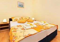 Studio AS-8593-a