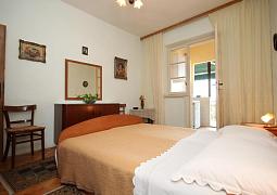 Studio AS-6670-a
