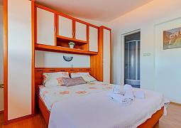 Studio AS-547-b