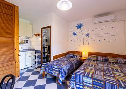 Studio AS-6852-f