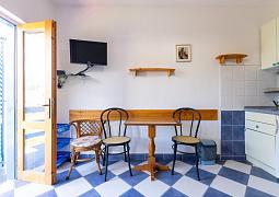 Studio AS-6852-j