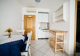 Studio AS-5206-d