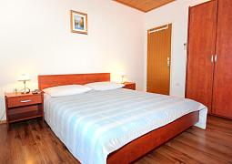 Studio AS-3557-a