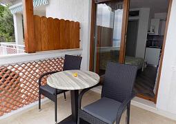 Studio AS-7689-a