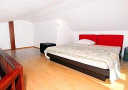 Studio AS-7557-a
