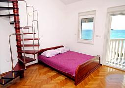 Studio AS-7557-a