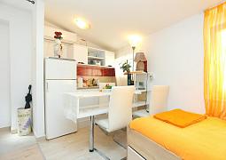 Studio AS-17172-a