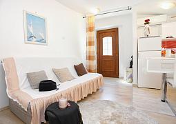 Studio AS-17172-a