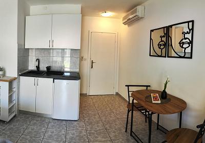 Studio AS-643-a
