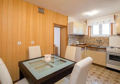 Studio AS-17472-a