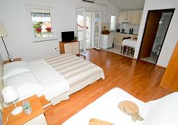 Studio AS-6131-b