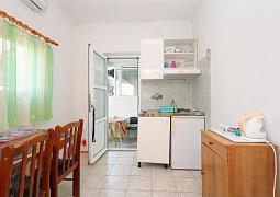 Studio AS-13648-b