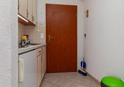 Studio AS-6697-b