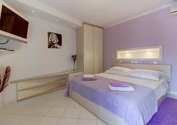 Studio AS-18322-a