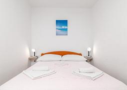 Studio AS-7622-a