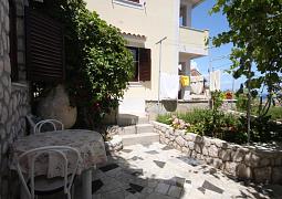 Studio AS-7879-a