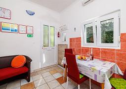 Studio AS-18005-a