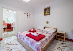 Studio AS-18005-a