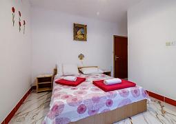 Studio AS-18005-a