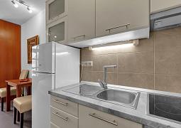 Studio AS-10303-a