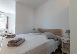 Studio AS-718-a