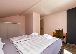 Studio AS-9681-a